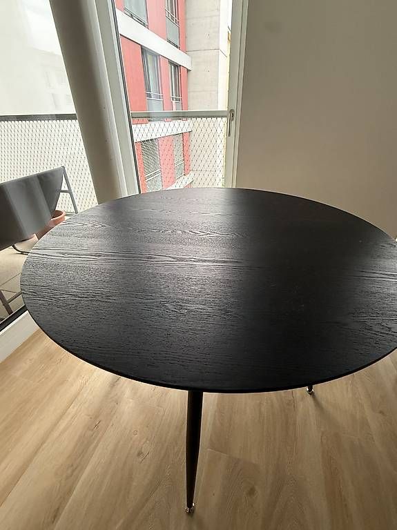 Tische: Esstisch rund | Eiche – Gebraucht aus Basel von Luisa_b 1