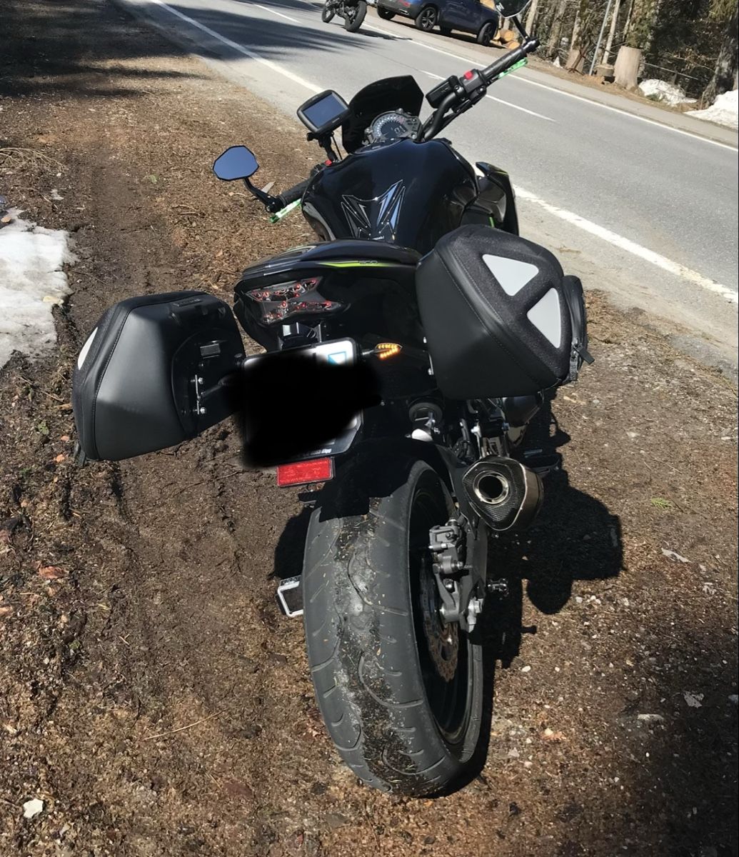 Kawasaki Strada: Kawasaki Z900 Perfomance – Usato da Bäretswil venduto da Wasserrettung 2