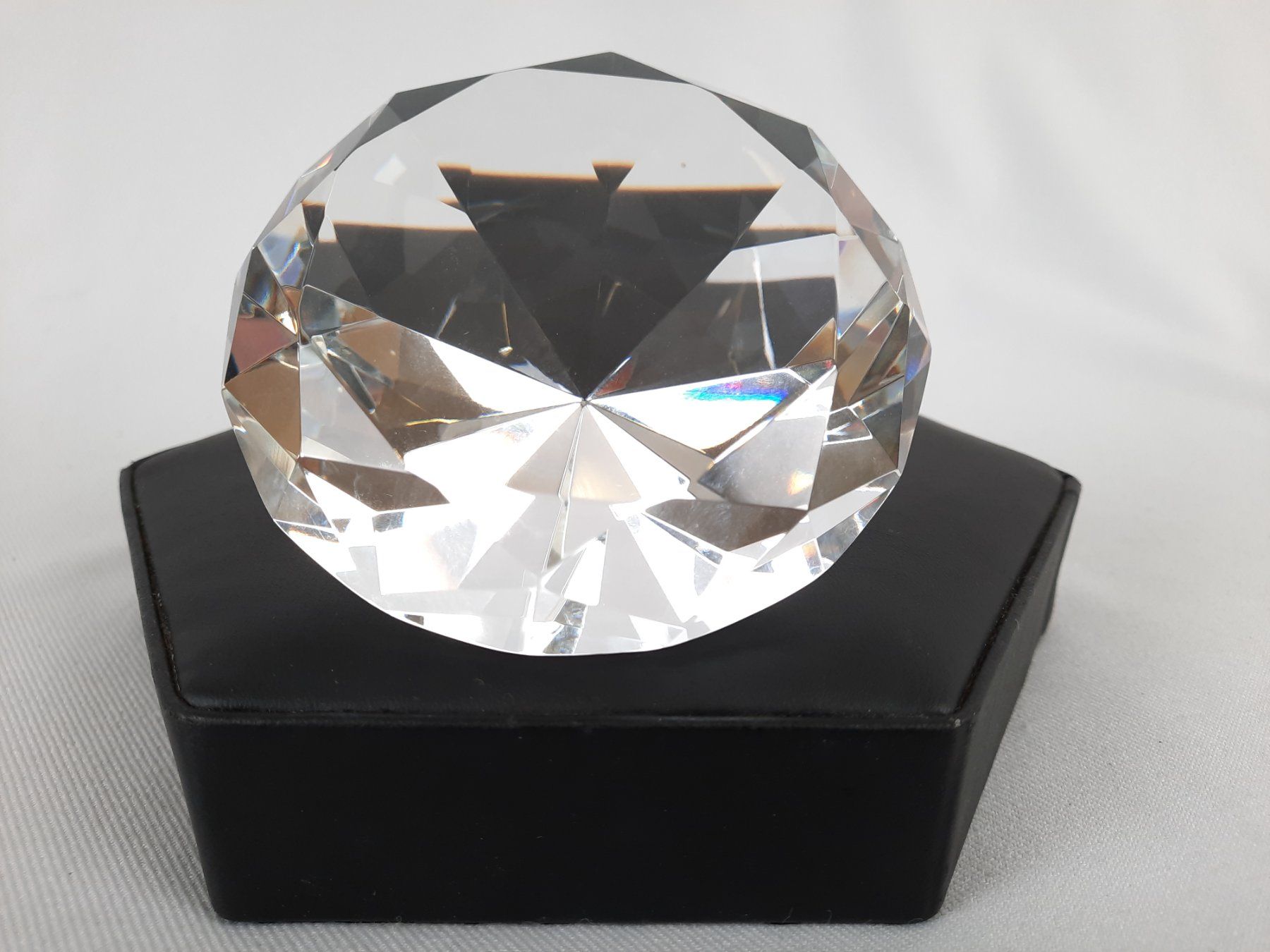 Verres: Glas Diamanten – D'occasion à Beinwil am See par Restwert_Beinwil 5