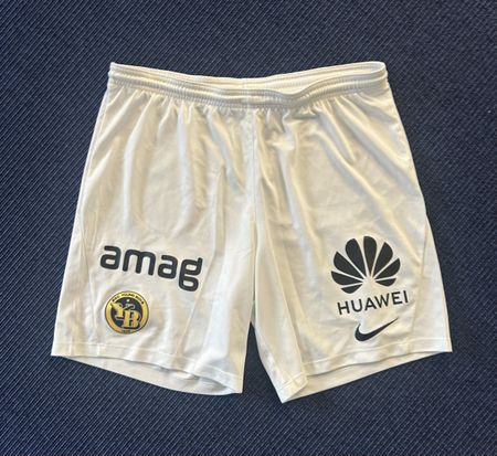 BSC Young Boys Nike Shorts weiss Grösse L guter Zustand