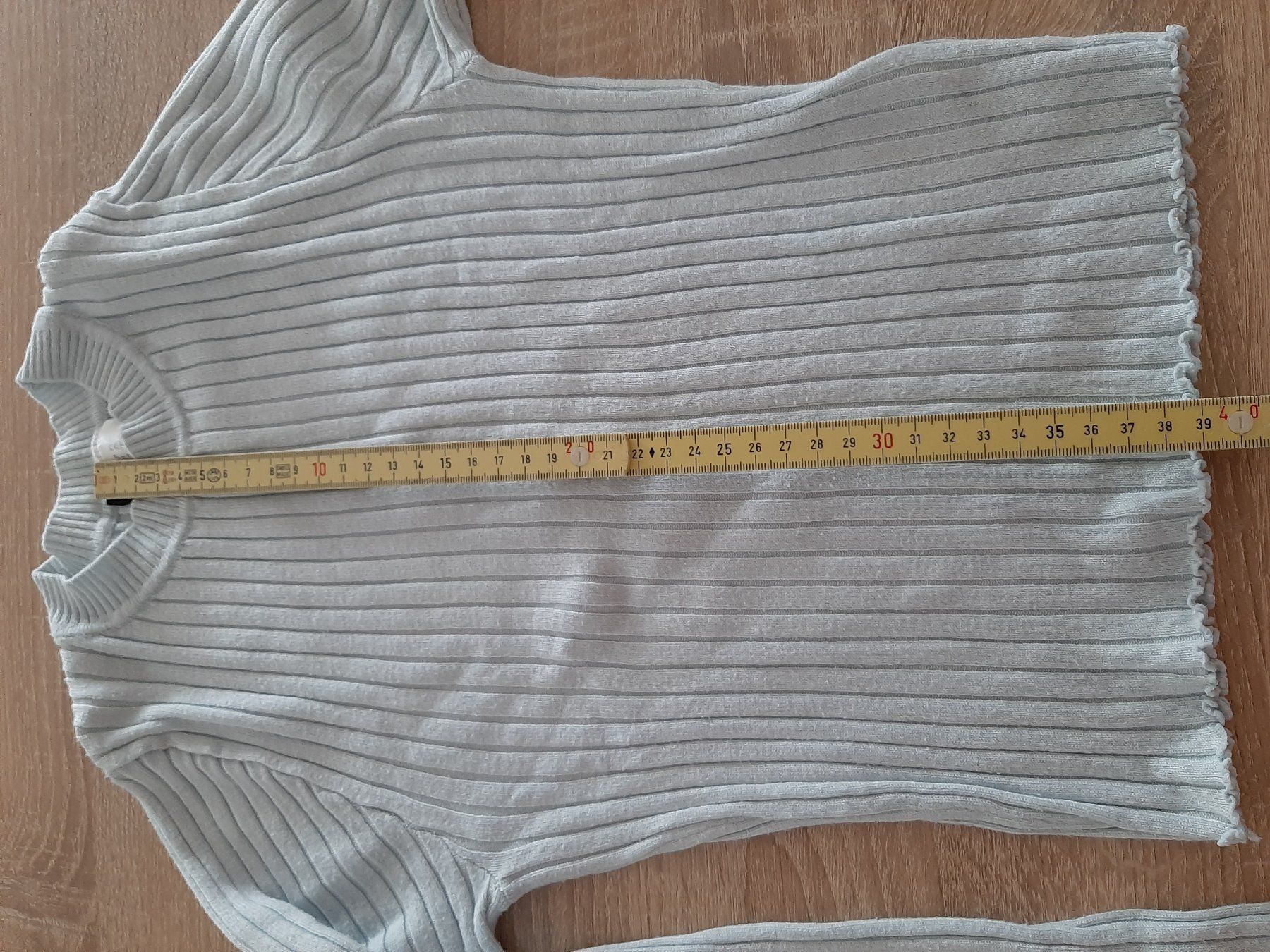 H&M Maglioni & Felpe: Pullover kurz geschnitten Gr. XS, hellblau – Usato da Menziken venduto da Rien1 3