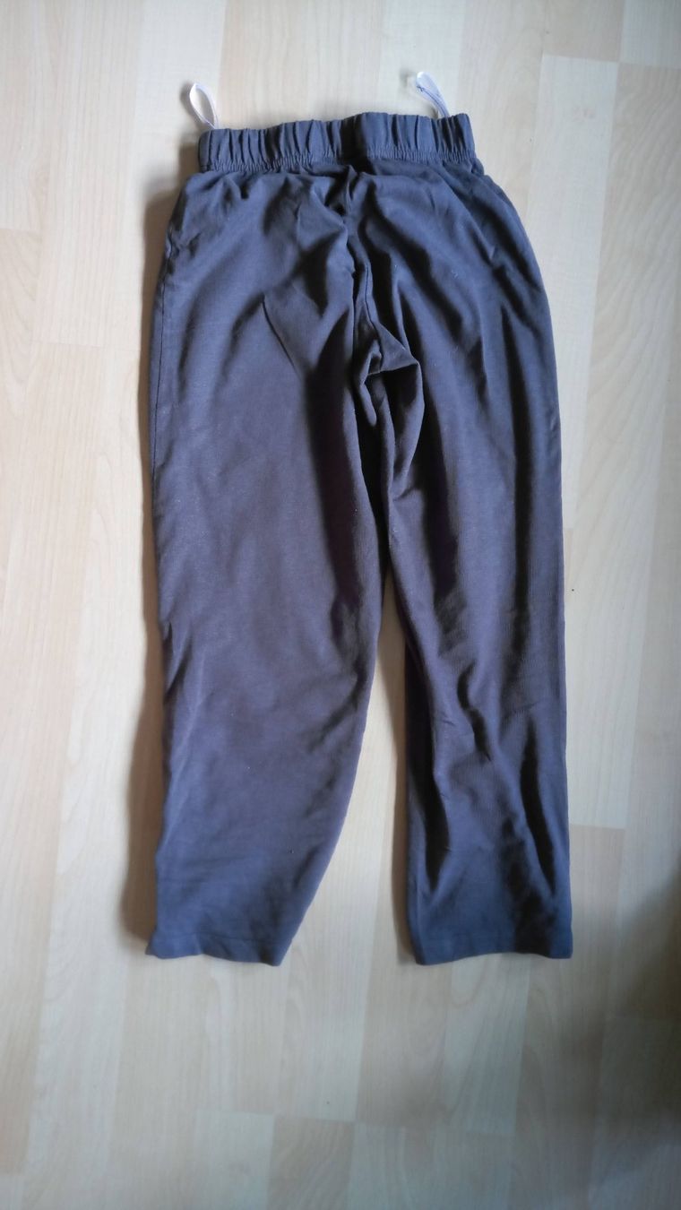 Pantaloni: Mädchen-Freizeithose Grösse 122/128 dunkelgrau – Usato da Guttannen venduto da zuberling 1
