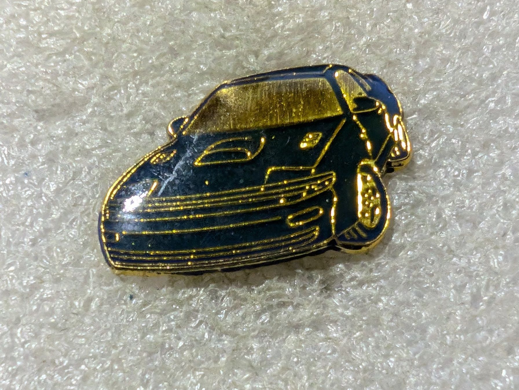 Plaketten & Abzeichen: Ansteckpin 164: Auto – Gebraucht aus Oppligen von Pin-Fall-Shop
