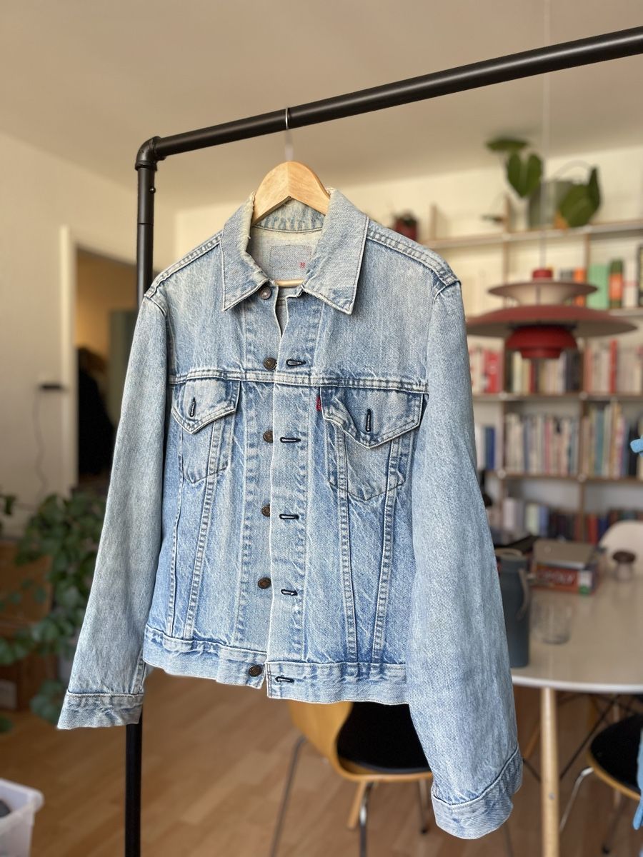 Levi's Giacche: Vintage Levi's Jeans Jacke, hellblau, Gr. M – Usato da Zürich venduto da Tcj.han 1