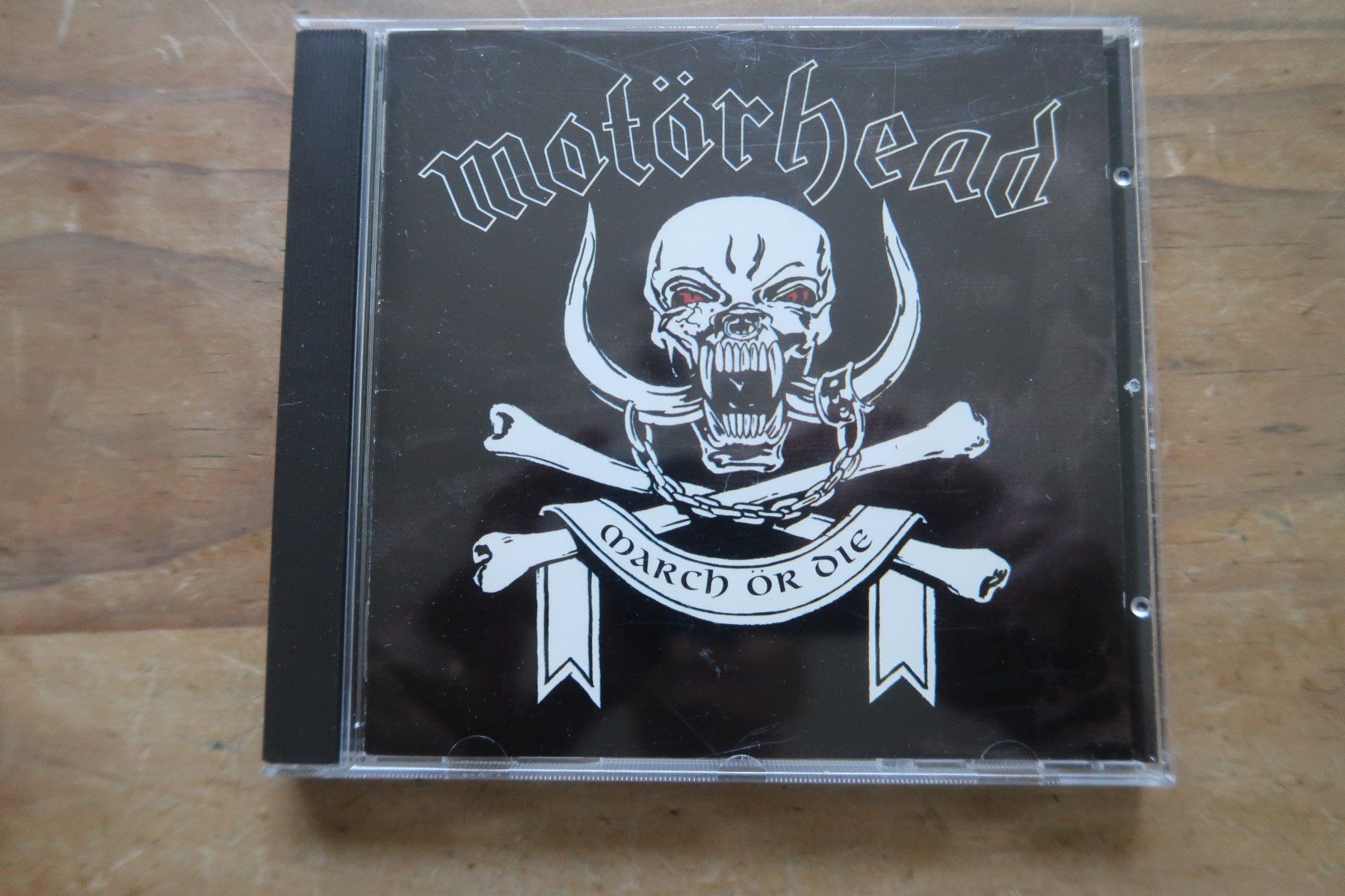CD: MOTÖRHEAD - MARCH ÖR DIE -  CD – Usato da Basel venduto da Patiscat