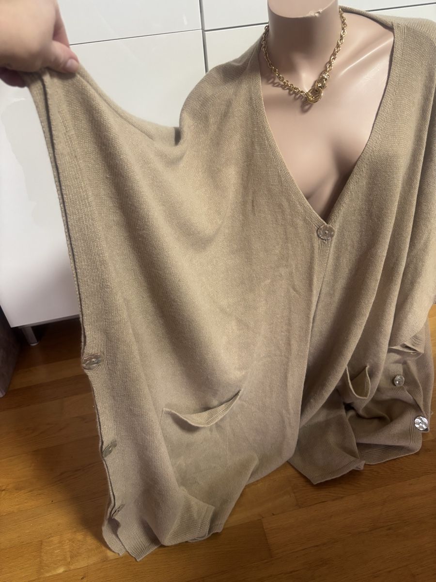 Autres vêtements femmes: Poncho Kaschmir Onesize – D'occasion à Winterthur par san_wd8j 1