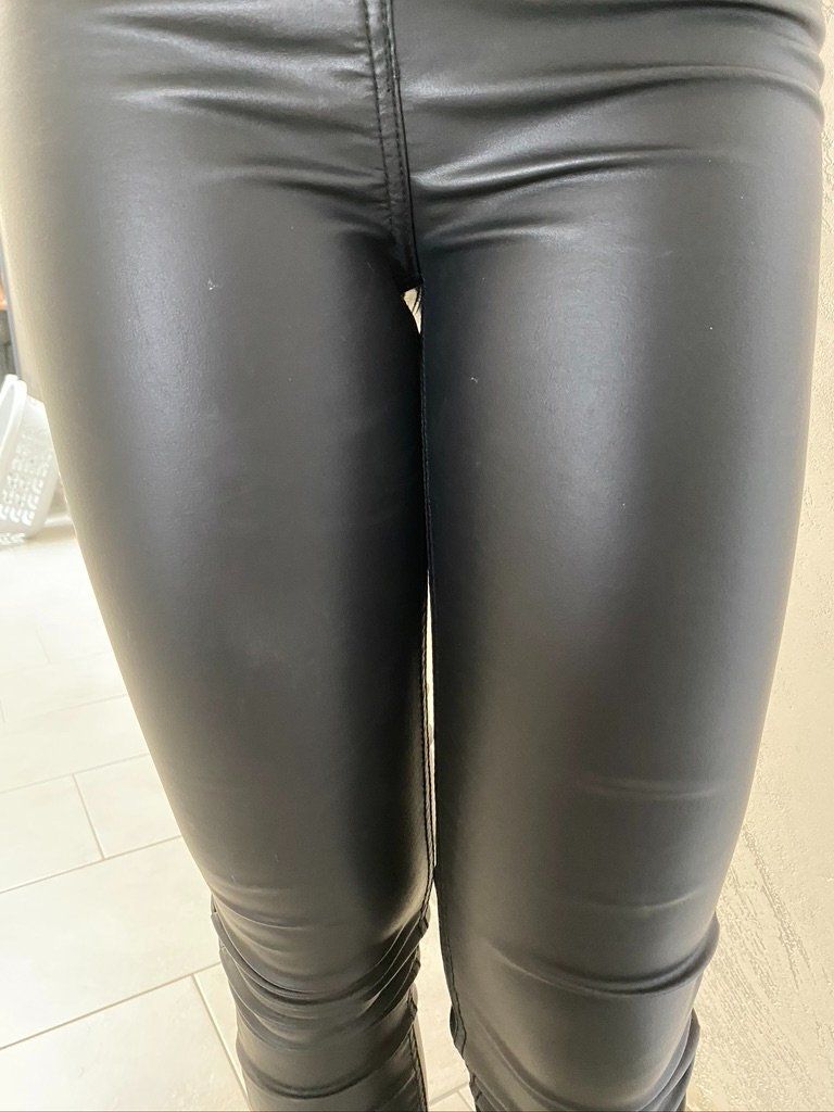 Pantaloni: Stylische Hosen – Usato da Fehraltorf venduto da luc_bv9r 2