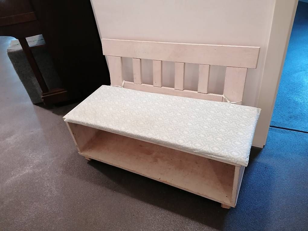 Bänke: Kinderbank – Gebraucht aus Niederbipp von mykdesign