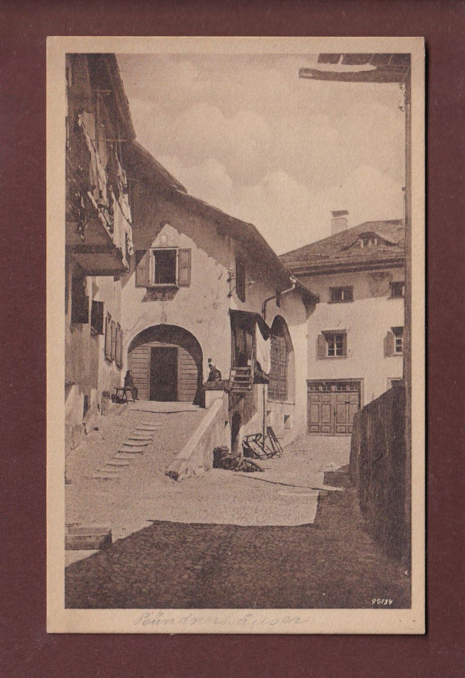 Cartoline postali: GRAUBÜNDEN - Malerischer Winkel – Usato da Pully venduto da nicecards