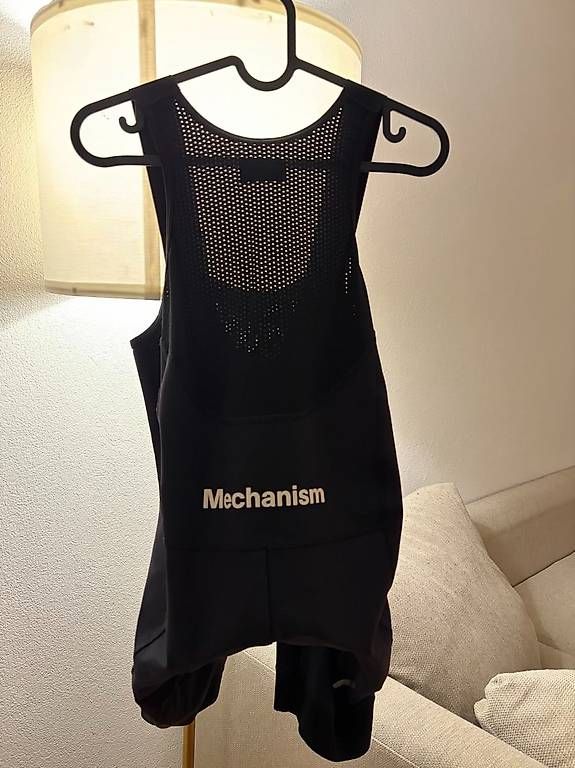 Pantaloni: Pas Normal Studios Deep Winter Bib Shorts M – Usato da Zürich venduto da von_sj9s