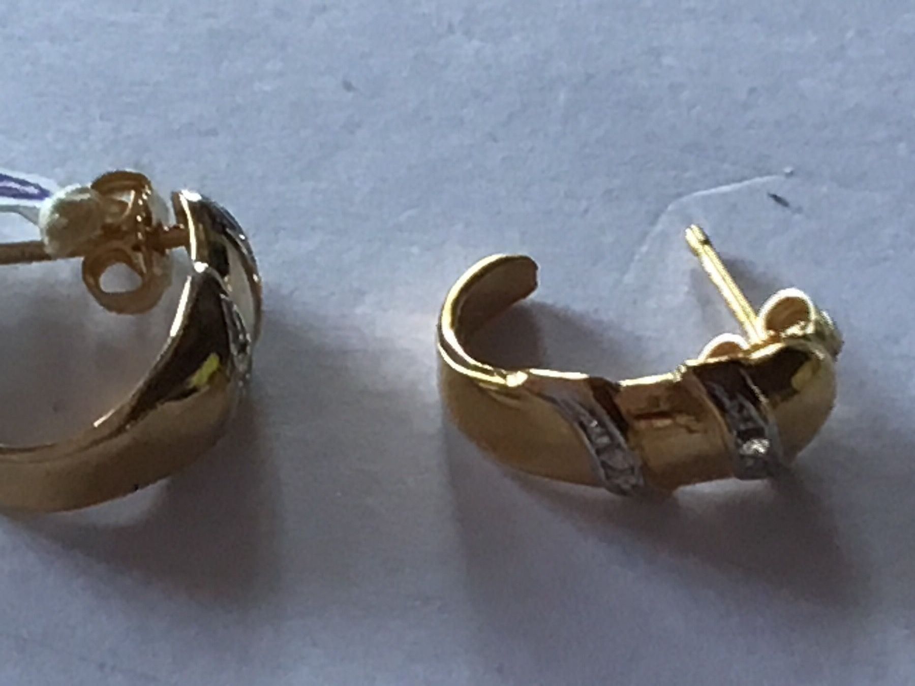 Orecchini pendenti & Orecchini a lobo: Massive Gold Halbcreolen – Usato da St. Gallen venduto da Goldlilly 2