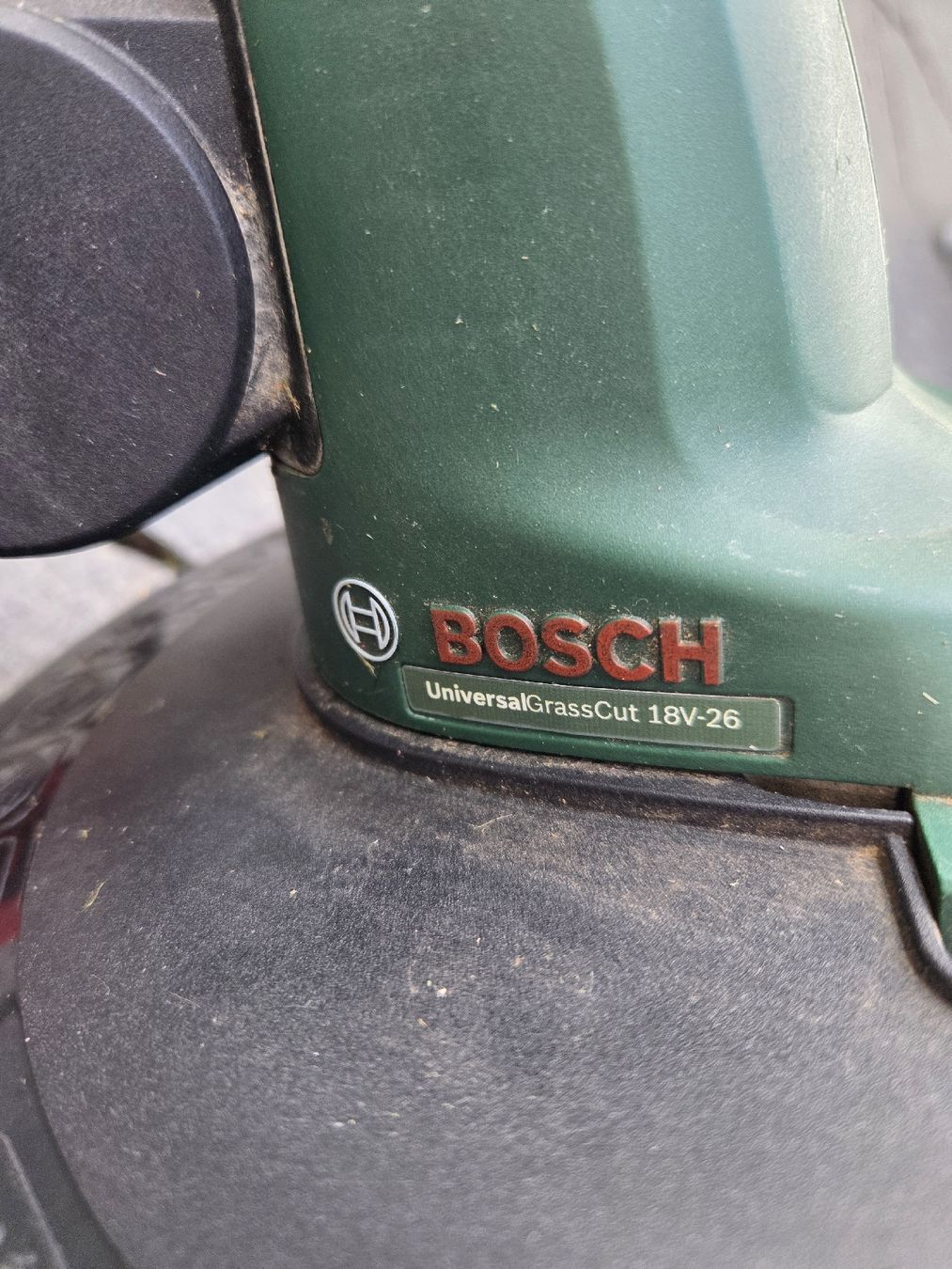 Bosch Alle Werkzeuge: Bosch Akku-Trimmer UniversalGrassCut 18V-26 – Gebraucht aus Horgen von Toba_rmf 4