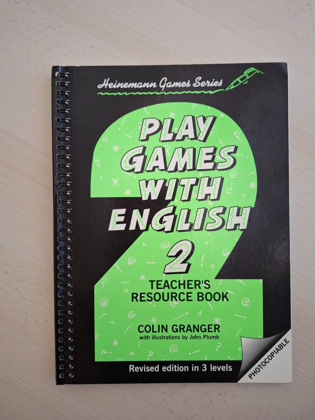 Libri: Lehrbuch Play Games With English 2 – Usato da Walterswil SO venduto da Jerry_maus