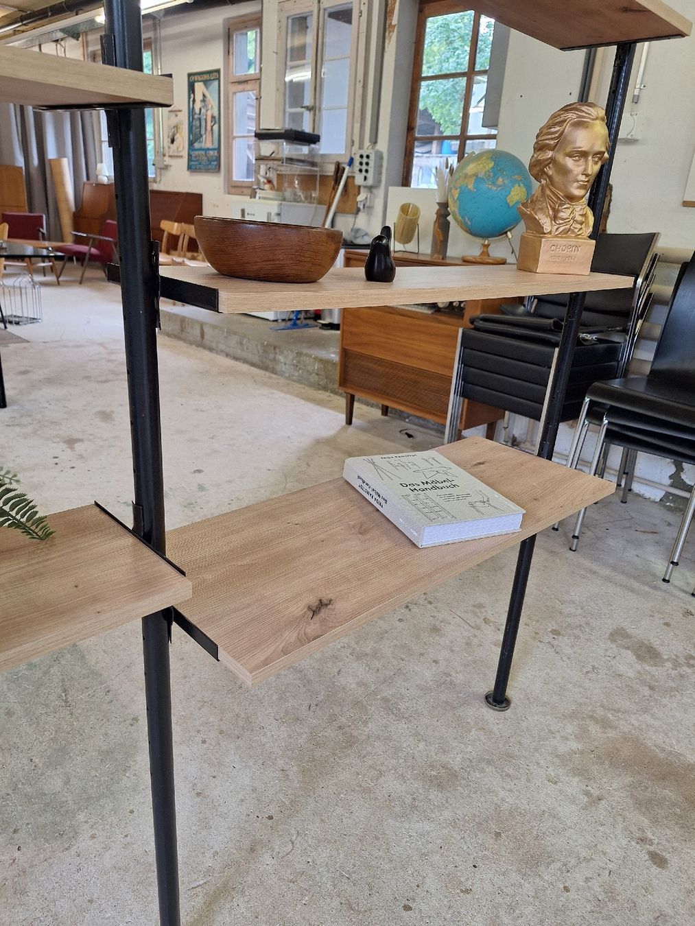 Regale: Mid Century Teleskopregal, Vintage – Gebraucht aus Urtenen-Schönbühl von Atelier21_bern 3