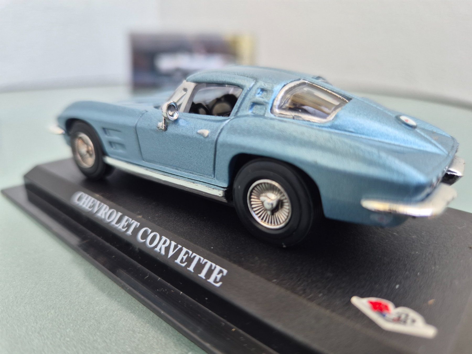 Chevrolet Modellini d'auto: Chevrolet Corvette Stingray  1963. 1:43 – Usato da Oberbuchsiten venduto da laffite54 5