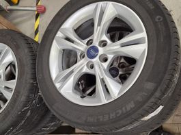 4x Ford Alufelgen mit Michelin Reifen