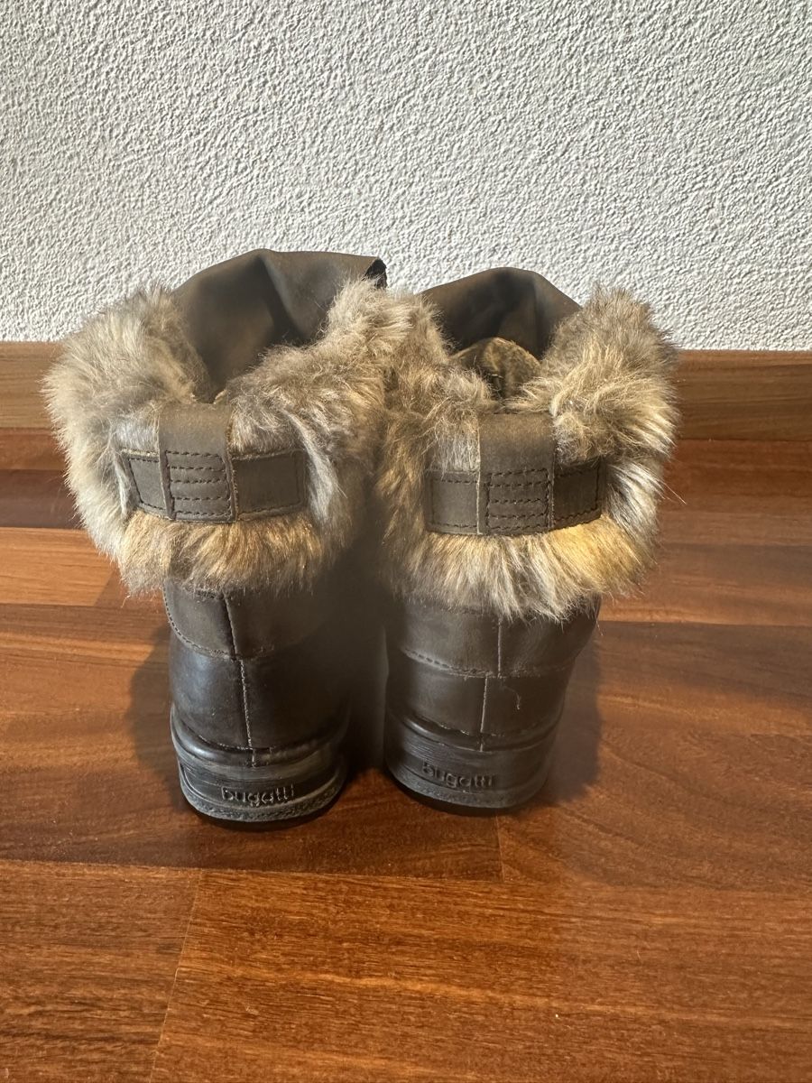 Bugatti Scarpe da donna: Bugatti Winterstiefel Gr. 38 – Usato da Glattpark(Opfikon) venduto da Glatt19 2