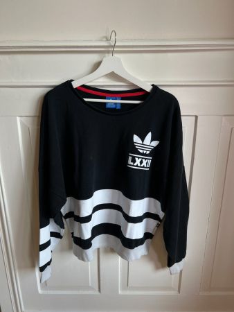 Adidas Sweatshirt with Stripe size 36