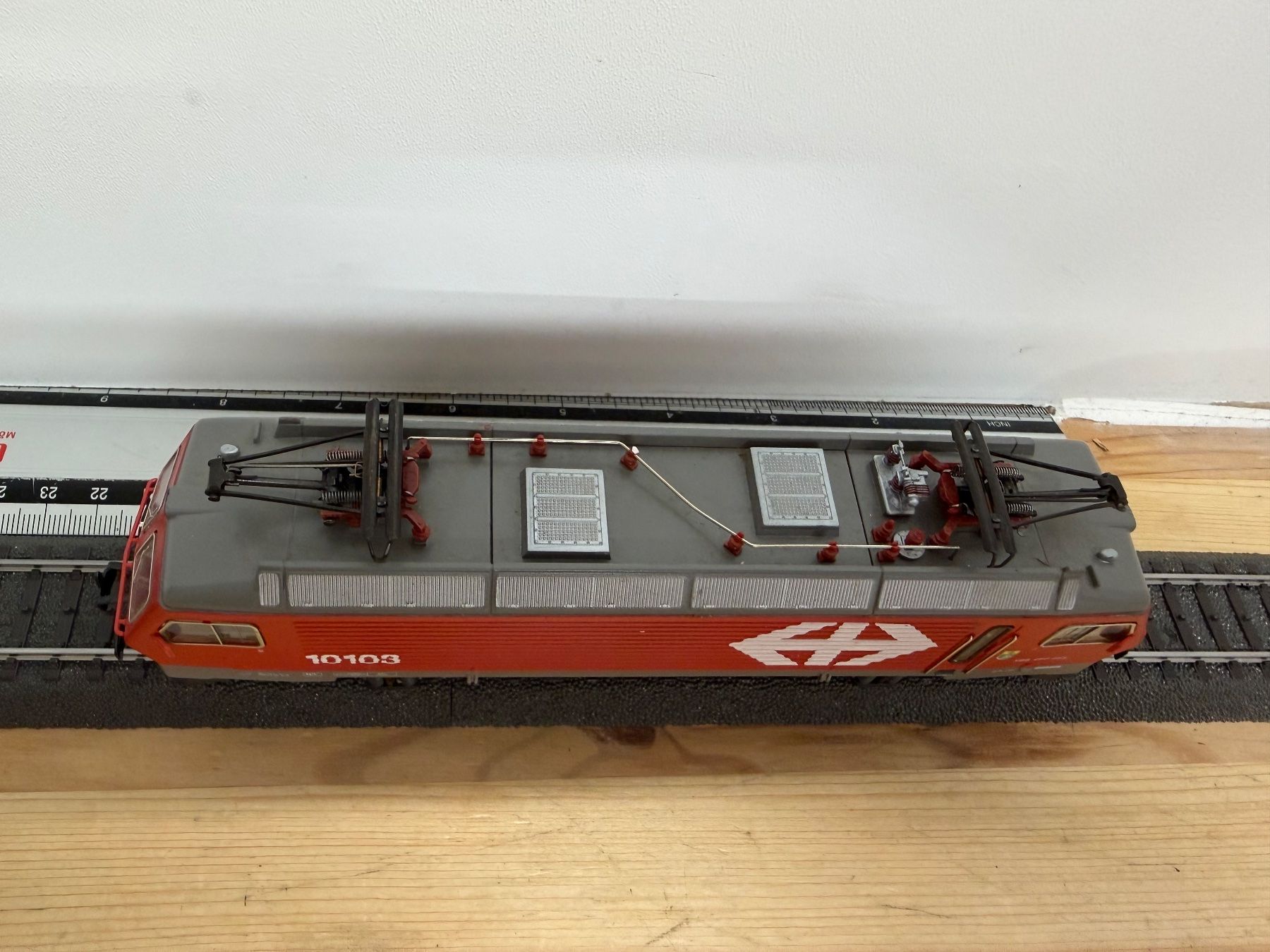 Märklin Modellini di ferrovie: Märklin 3328 E-Lok SBB Re 4/4 IV – Usato da Büsserach venduto da ModellbahnDepot 6