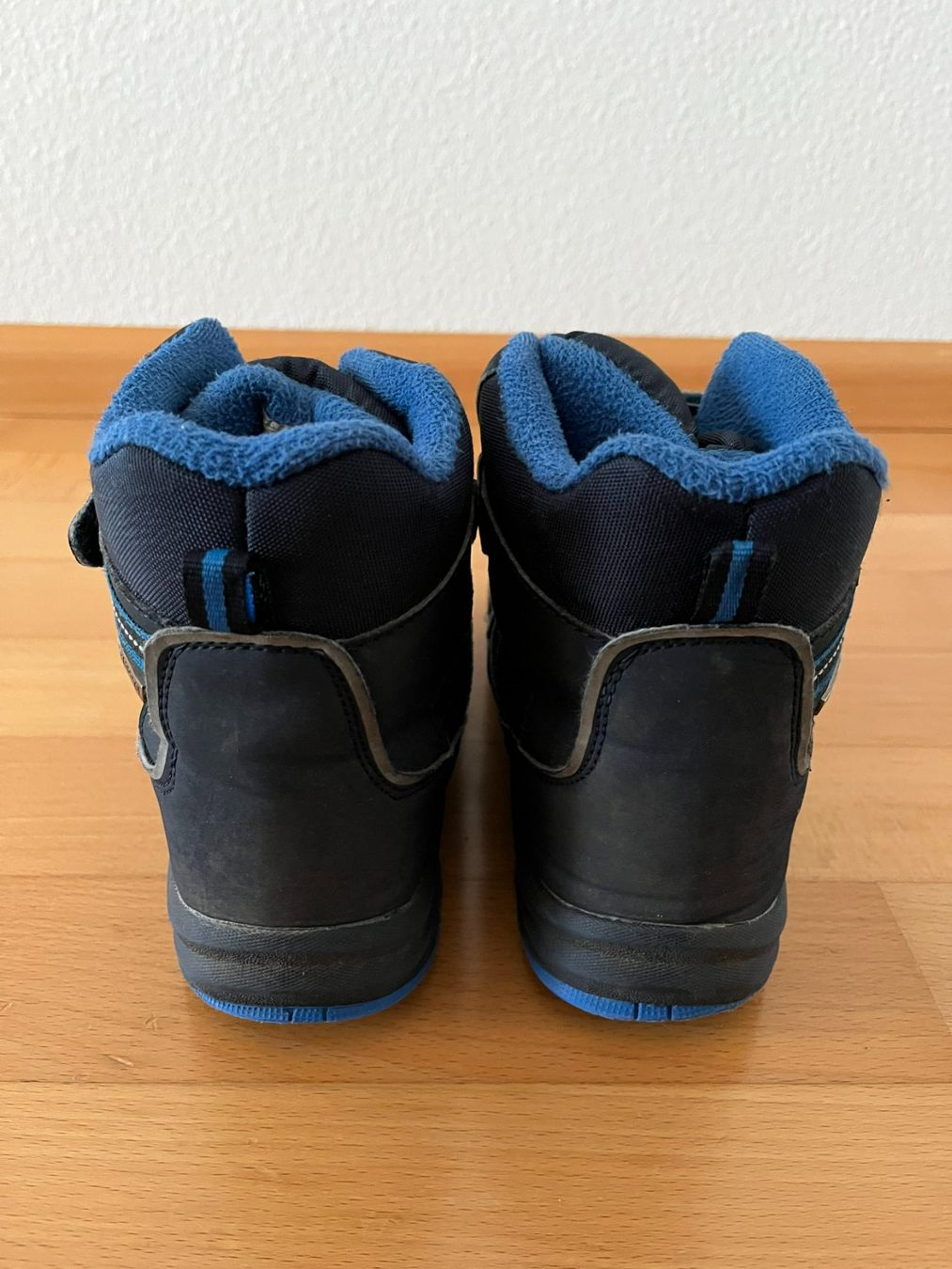 Scarpe per ragazzi: Thermostiefel Gr. 35, wasserdicht – Usato da Muttenz venduto da Juvenile33 3