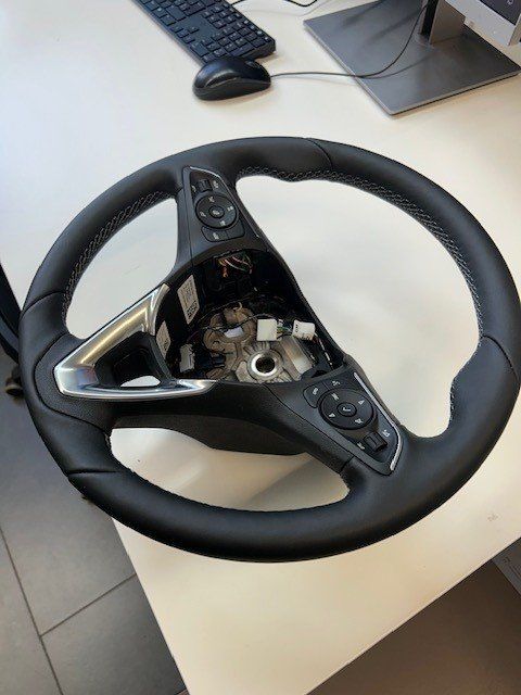 Opel Tutti pezzi di ricambio auto: Lenkrad Opel Combo E  95527148 / YQ001183YX – Nuovo e nell'imballaggio originale da Niedergösgen venduto da Marti019 1