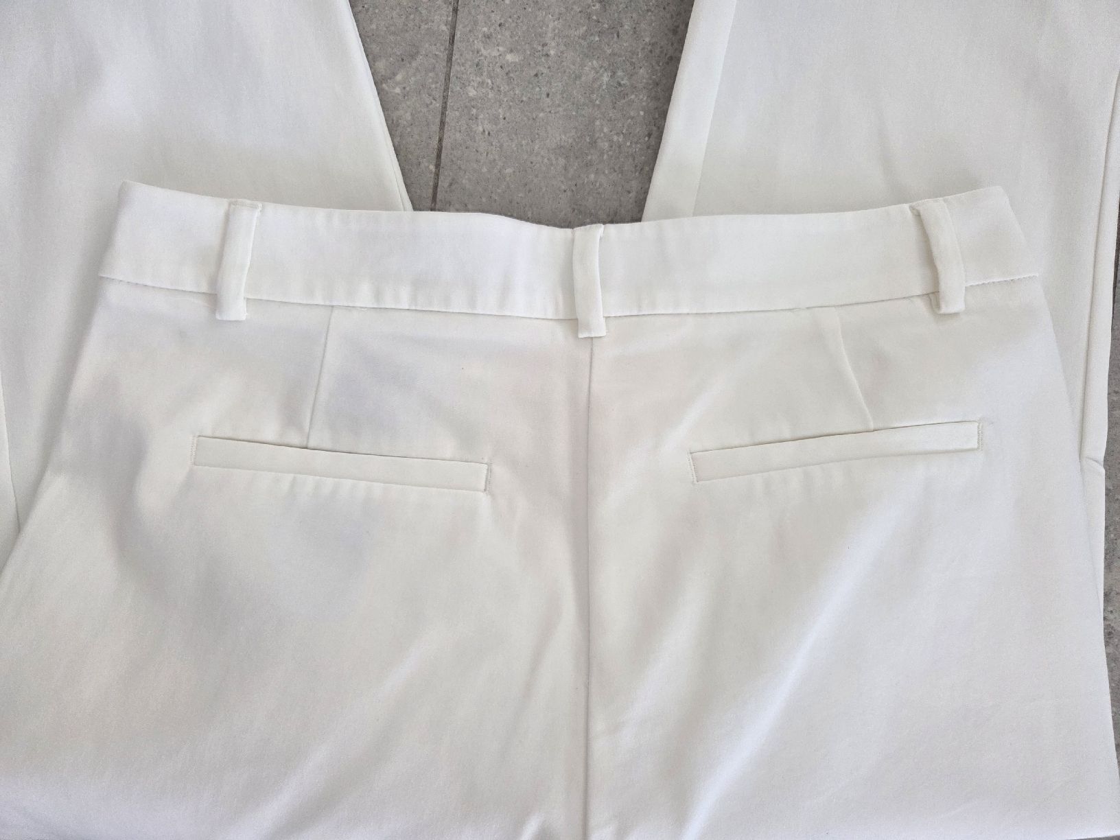 Comma Hosen: schöne Hose, Comma – Neu (gemäss Beschreibung) aus Wiesendangen von Sinhuk 1