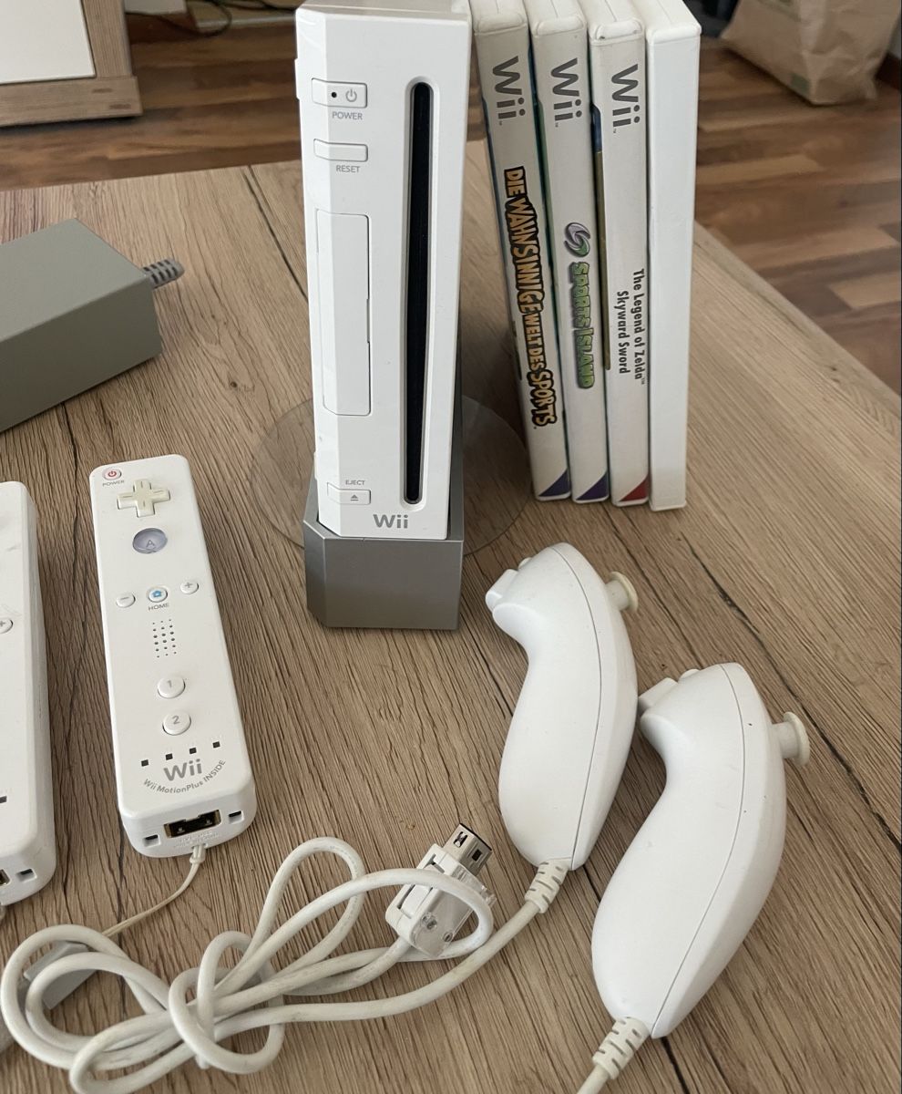 Nintendo Consoles: NINTENDO WII mit Spiele – D'occasion à Plons par wartauchris 2
