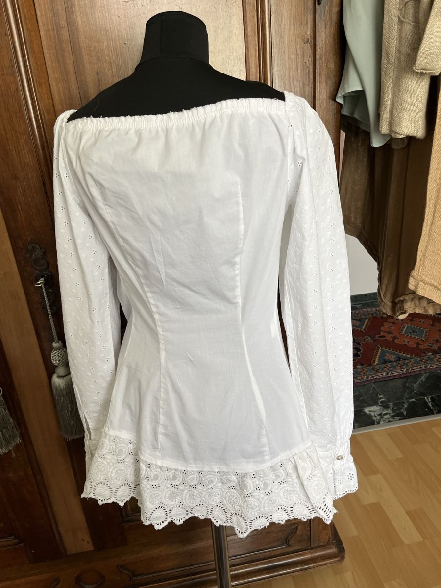 Chemisiers: Blusa con spalle scoperte – D'occasion à Locarno par cichita 1