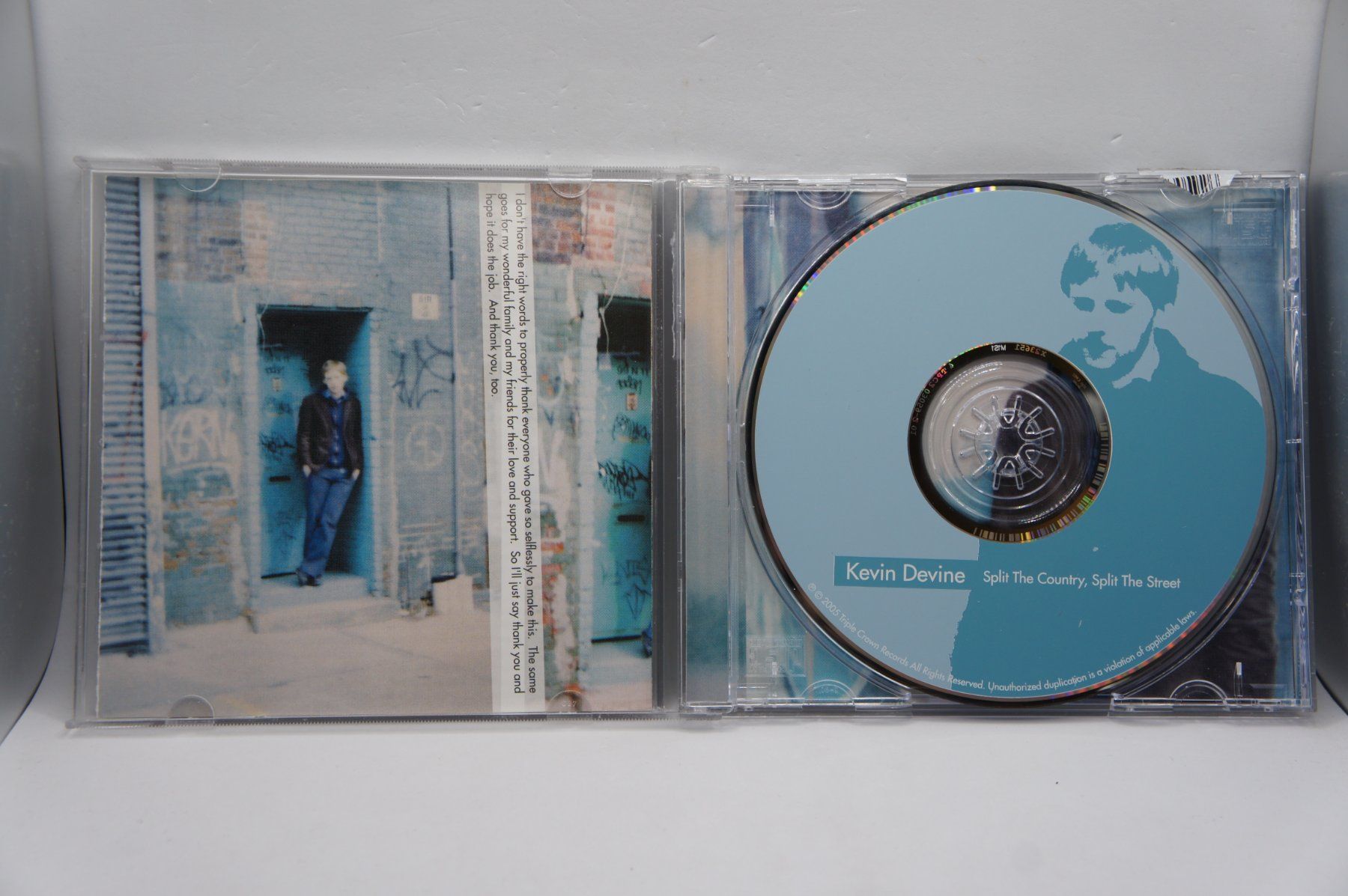 CD: CD Kevin Devine – Split The Country, Split The Street – Usato da Ernetschwil venduto da luisvonerni 2