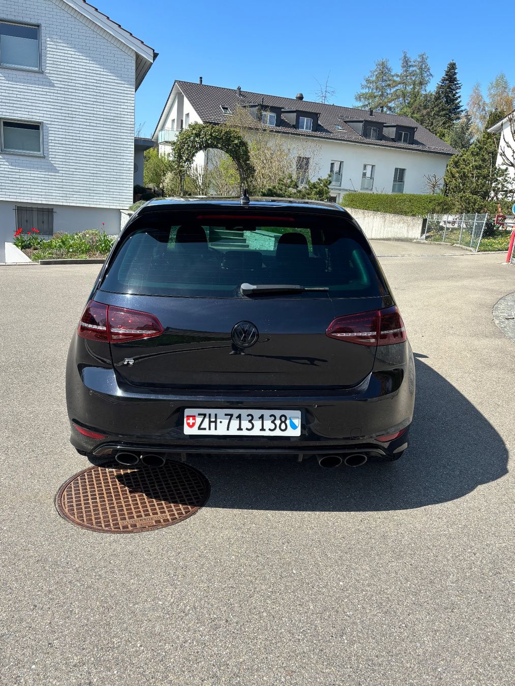 VW Automobili: VW Golf 7 R 2.0 TSI 4Motion | 2015 | Schiebedach – Usato da Brütten venduto da nicibalti7 3