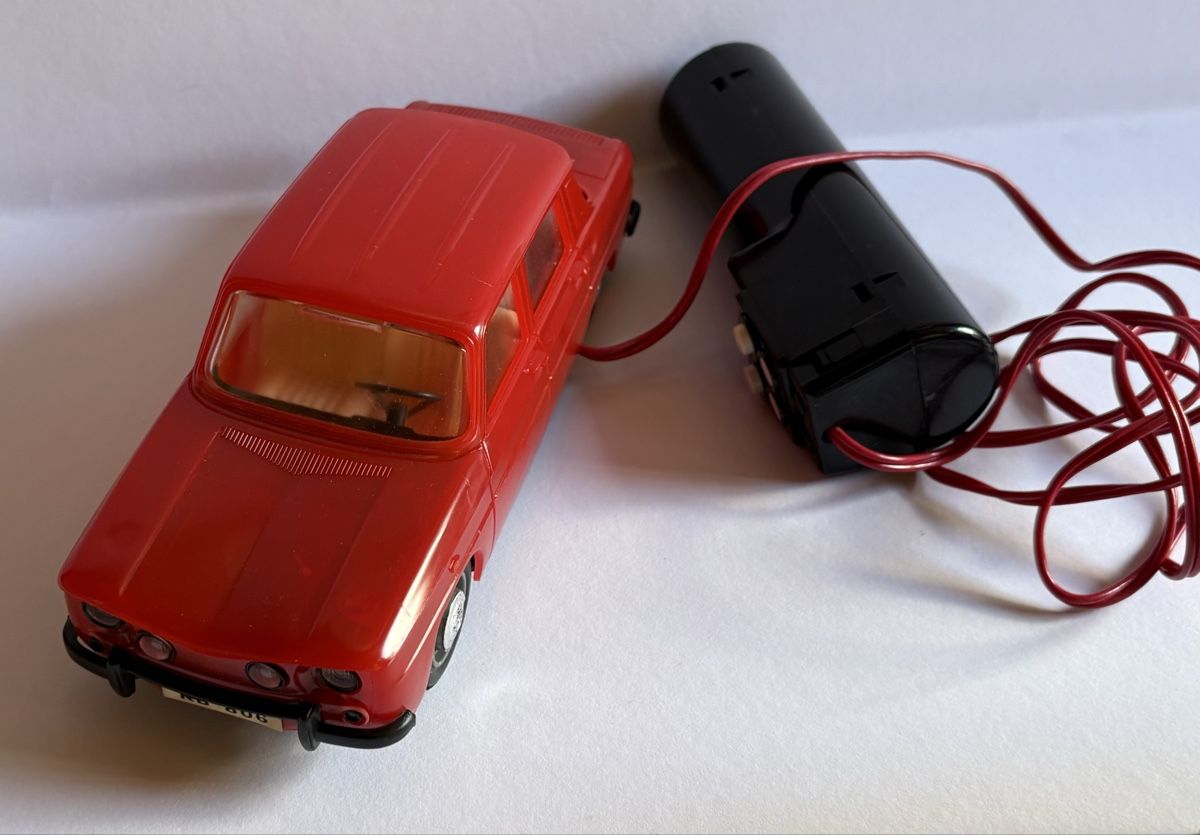 Renault Modellini d'auto: Renault 8, 1/20 Unatapia – Usato da Le Châble VS venduto da Dudu57 1