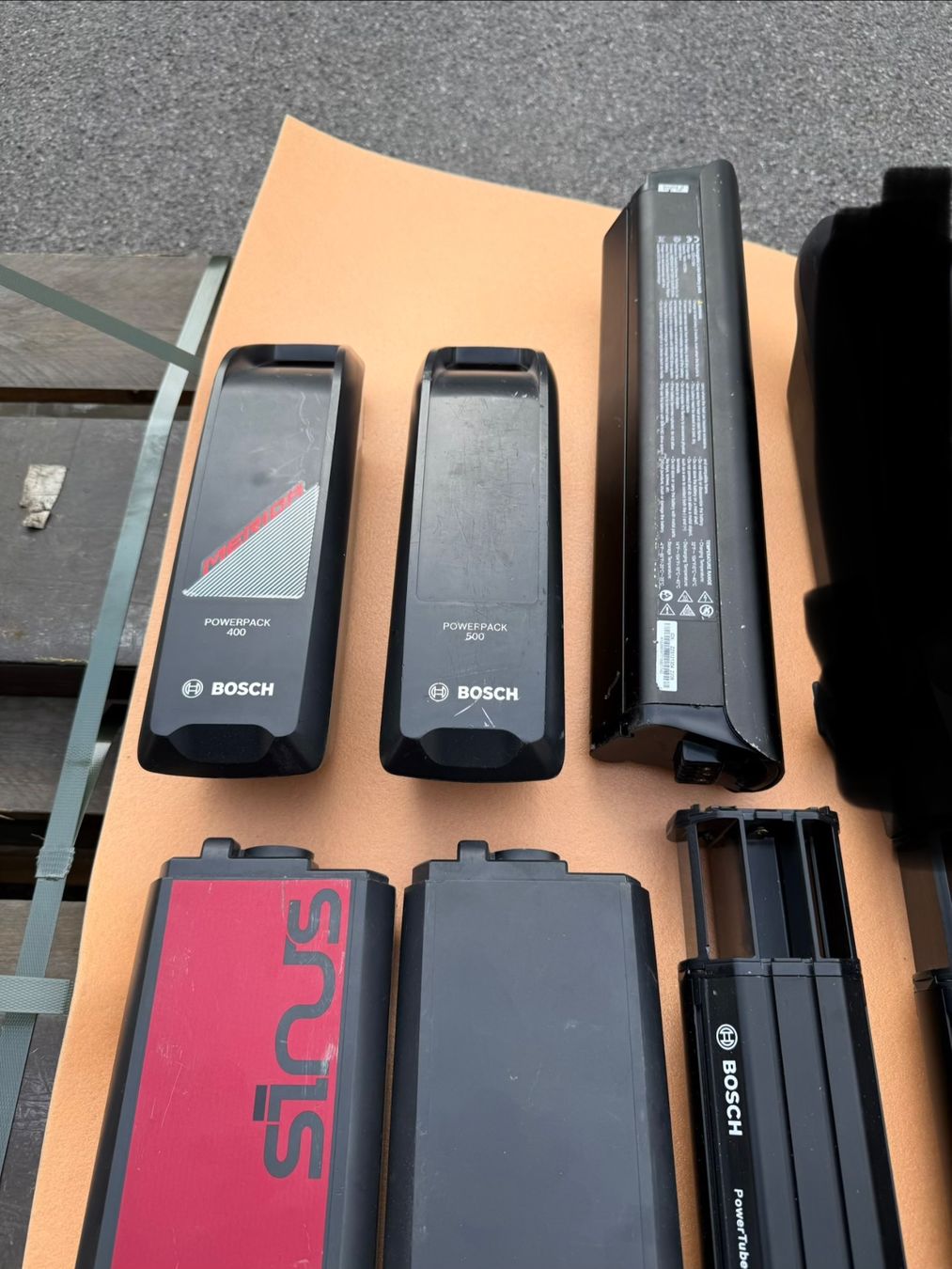 Bosch Batterie: Div.Akkus Bosch und Flyer(DEFEKT) – Difettoso da Oberentfelden venduto da lam_vj88 3