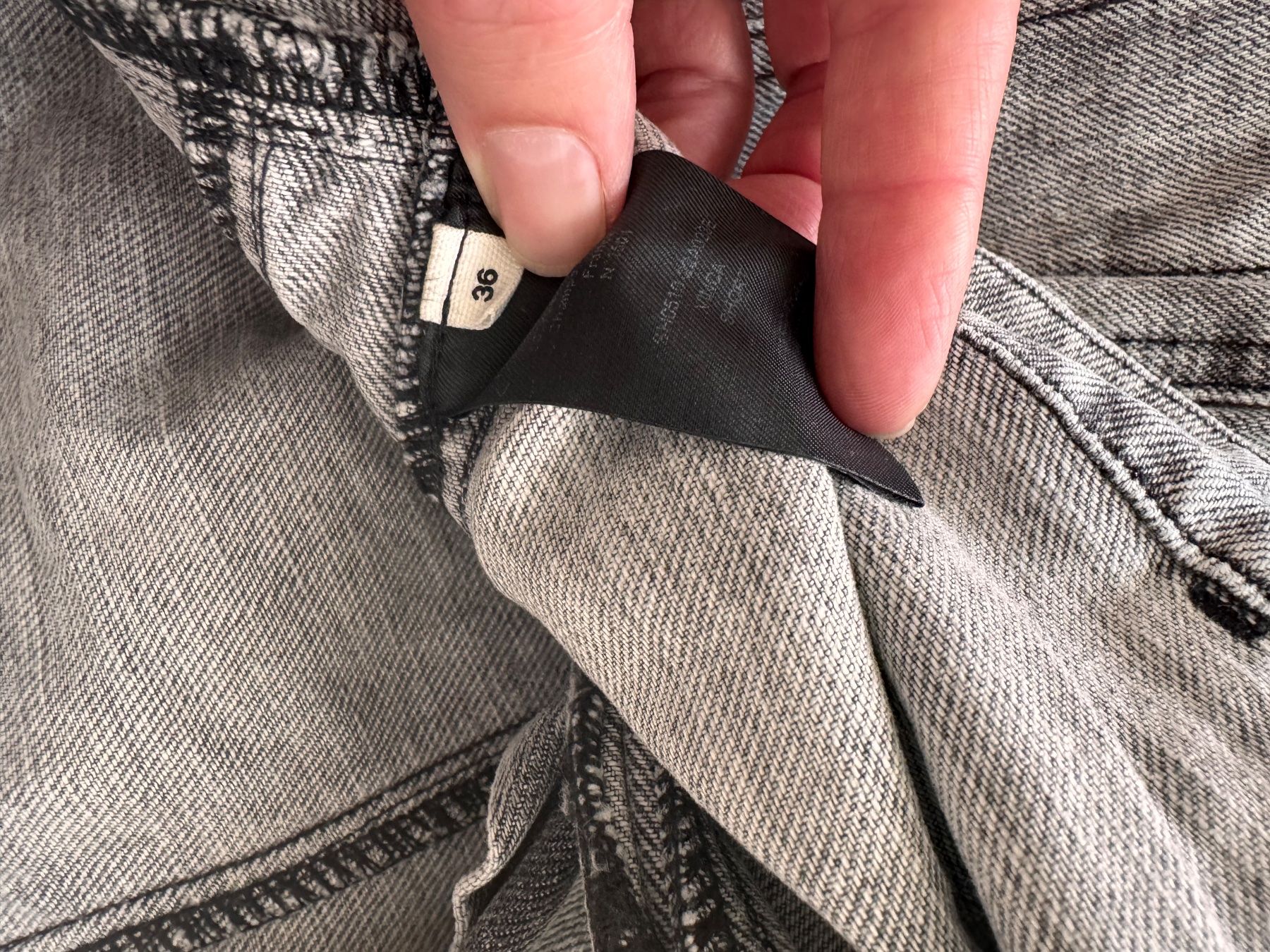 Isabel Marant Jeans: Graue Jeansshorts Isabel Marant Etoile, 36 – Usato da Zumikon venduto da ver_zbp8 3