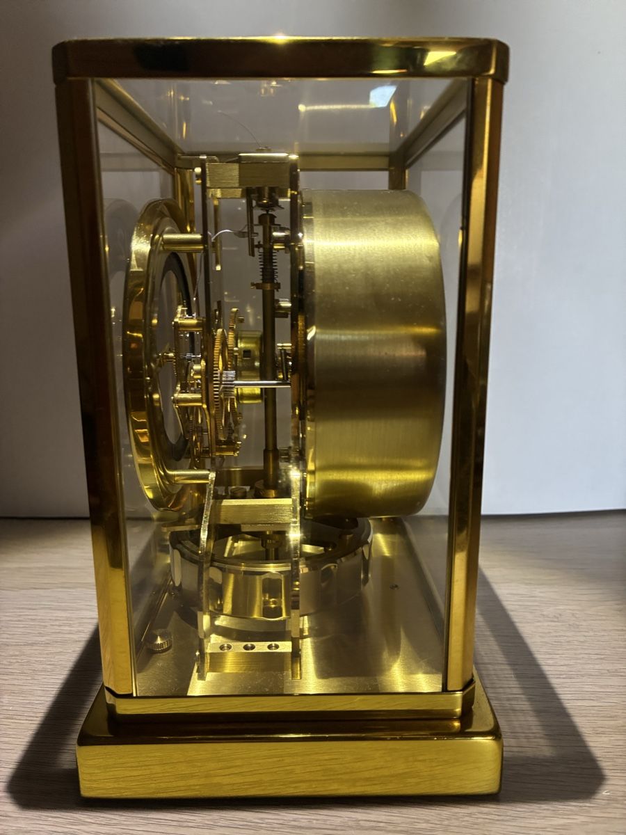 Jaeger-Lecoultre Stand- & Wanduhren: Jaeger LeCoultre Atmos Uhr Messing – Gebraucht aus Meggen von leo_rp6h 4