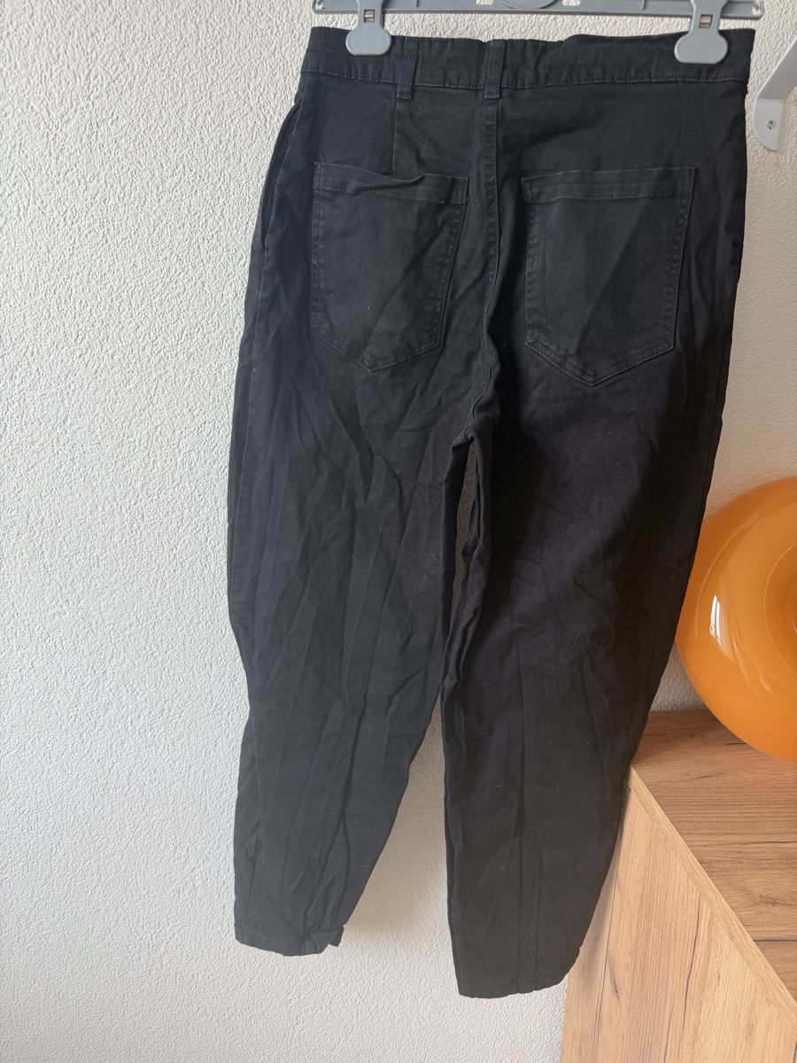 Zara Pantaloni: Zara Black Trousers Size S   – Usato da Zürich venduto da Lorena.rgg 2