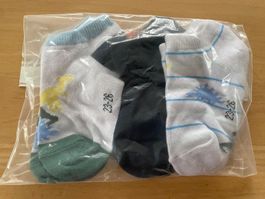 Kinder Socken, Grösse 23-26, neu