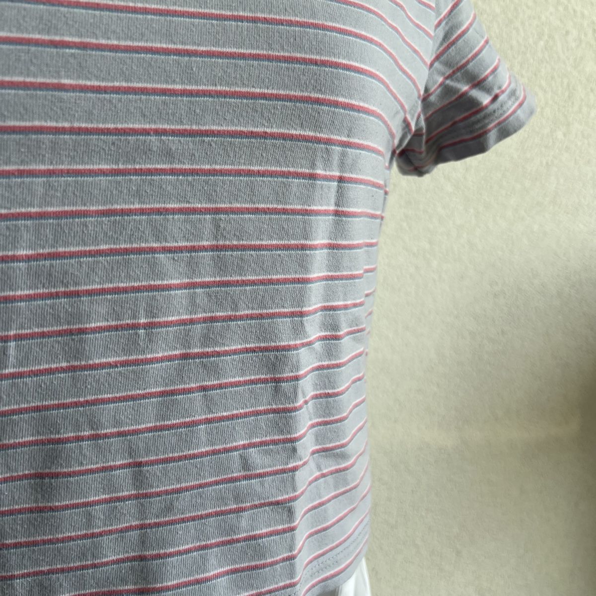Brandy Melville Top: Brandy Melville Gestreiftes Top Grau Rosa – Nuovo (secondo la descrizione) da Tagelswangen venduto da SpicyChicken 4