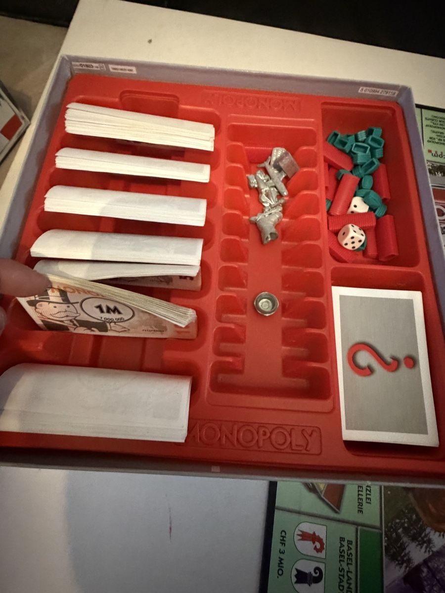 Giochi: Monopoly Suisse Schweiz édition Swisscom Parker – Usato da Genève venduto da sho_67qj 4