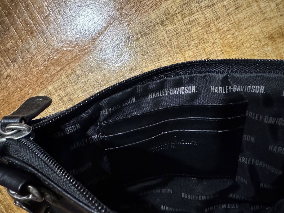 Harley-Davidson Borse: Harley-Davidson Gürteltasche Leder schwarz – Usato da Samstagern venduto da Rentier8 4