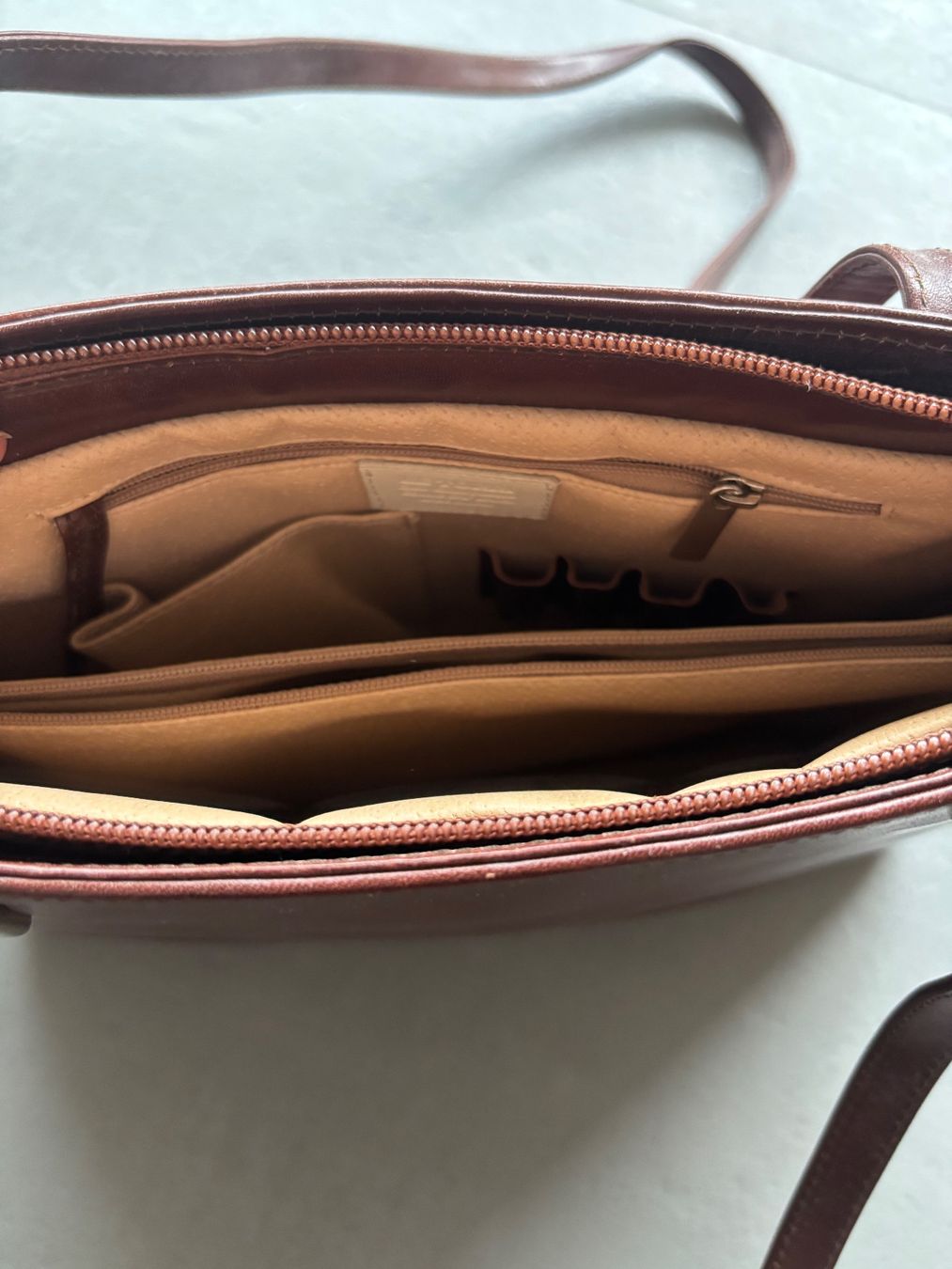 Sacs: Lederhandtasche Le Torri – D'occasion à Stalden VS par ile_ld6t 5