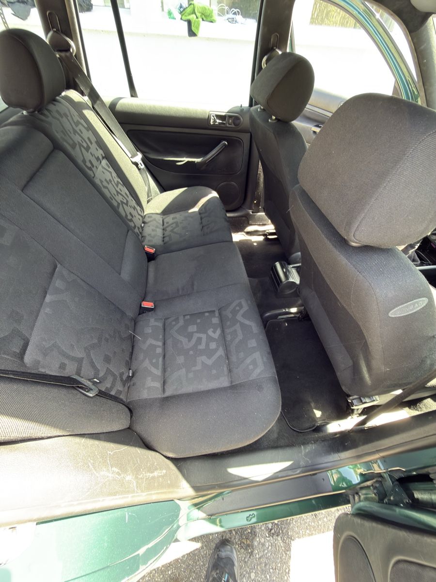 VW Automobili: VW Golf IV Variant – Usato da Langnau i. E. venduto da gal_bx2v 8