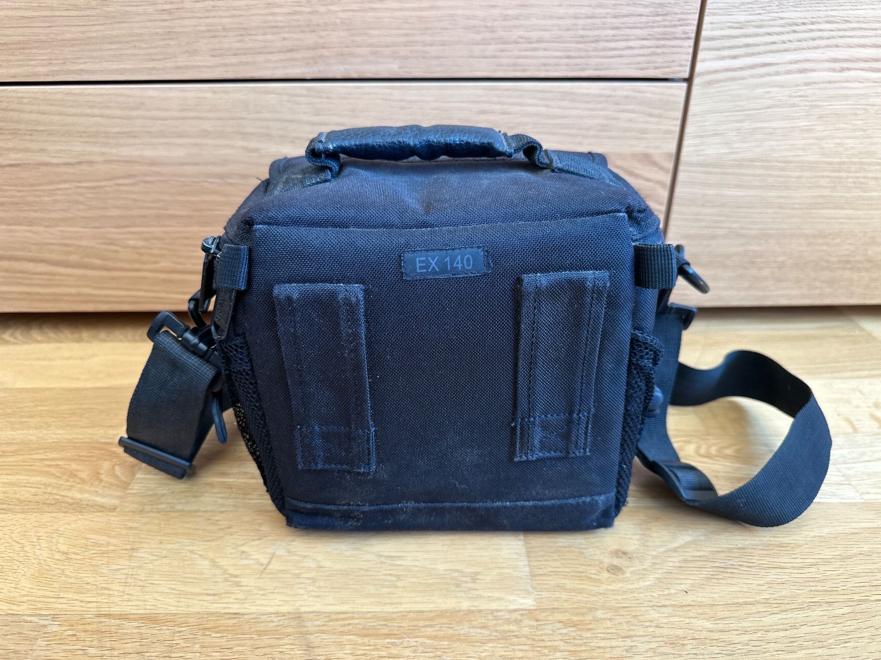 Lowepro Borse: Lowepro Kameratasche EX 140 – Usato da Bern venduto da Laura_E 1