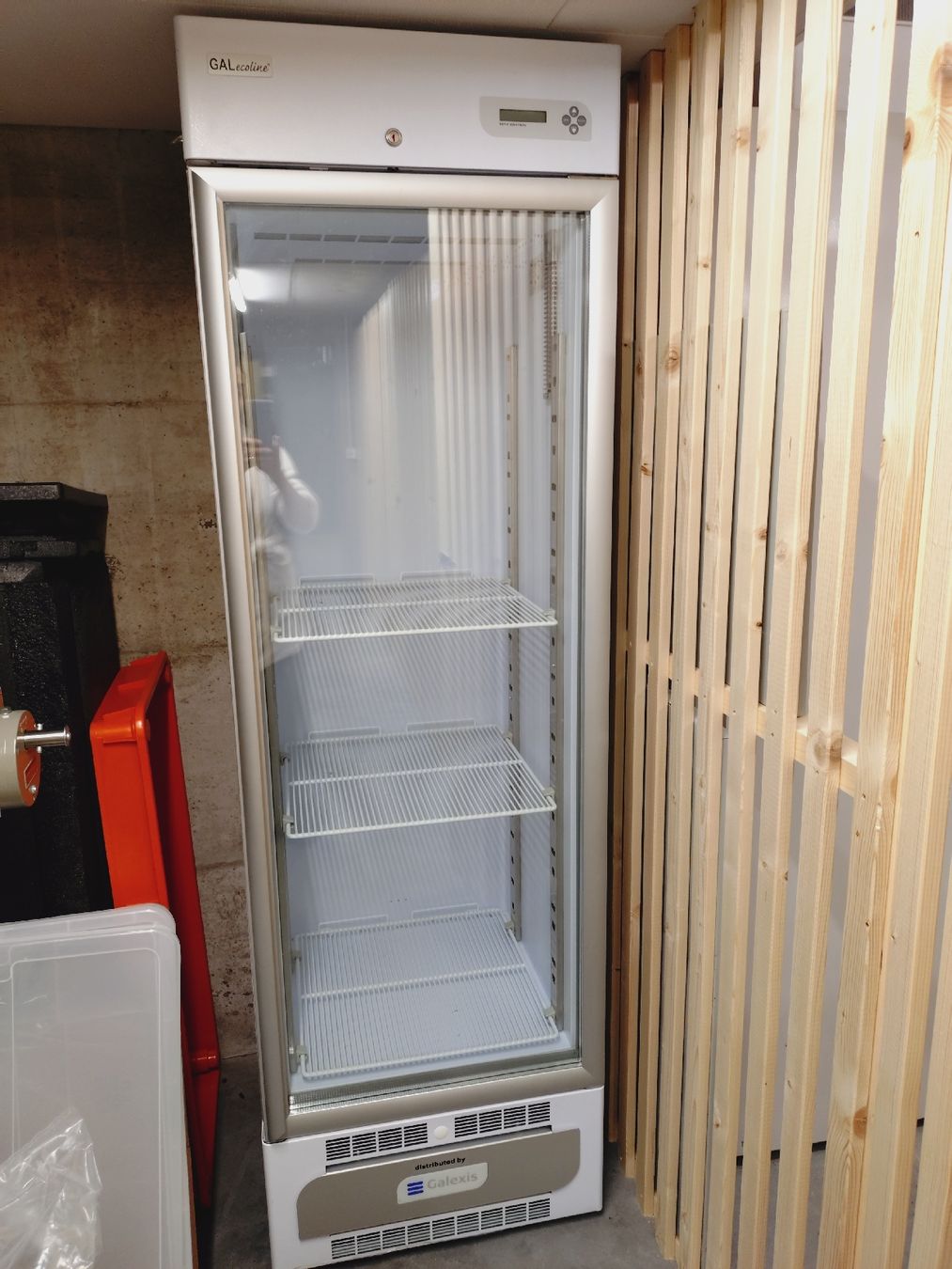Frigoriferi: Kühlschrank – Difettoso da Zürich venduto da Seplat27