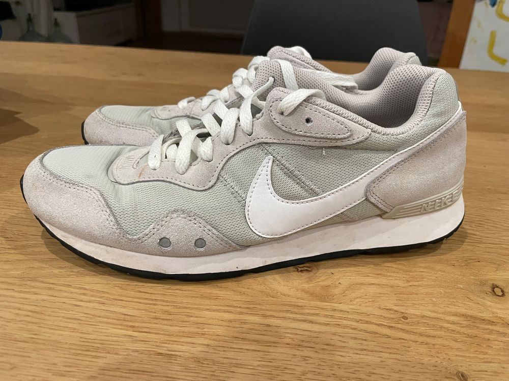 nike internationalist gr 42