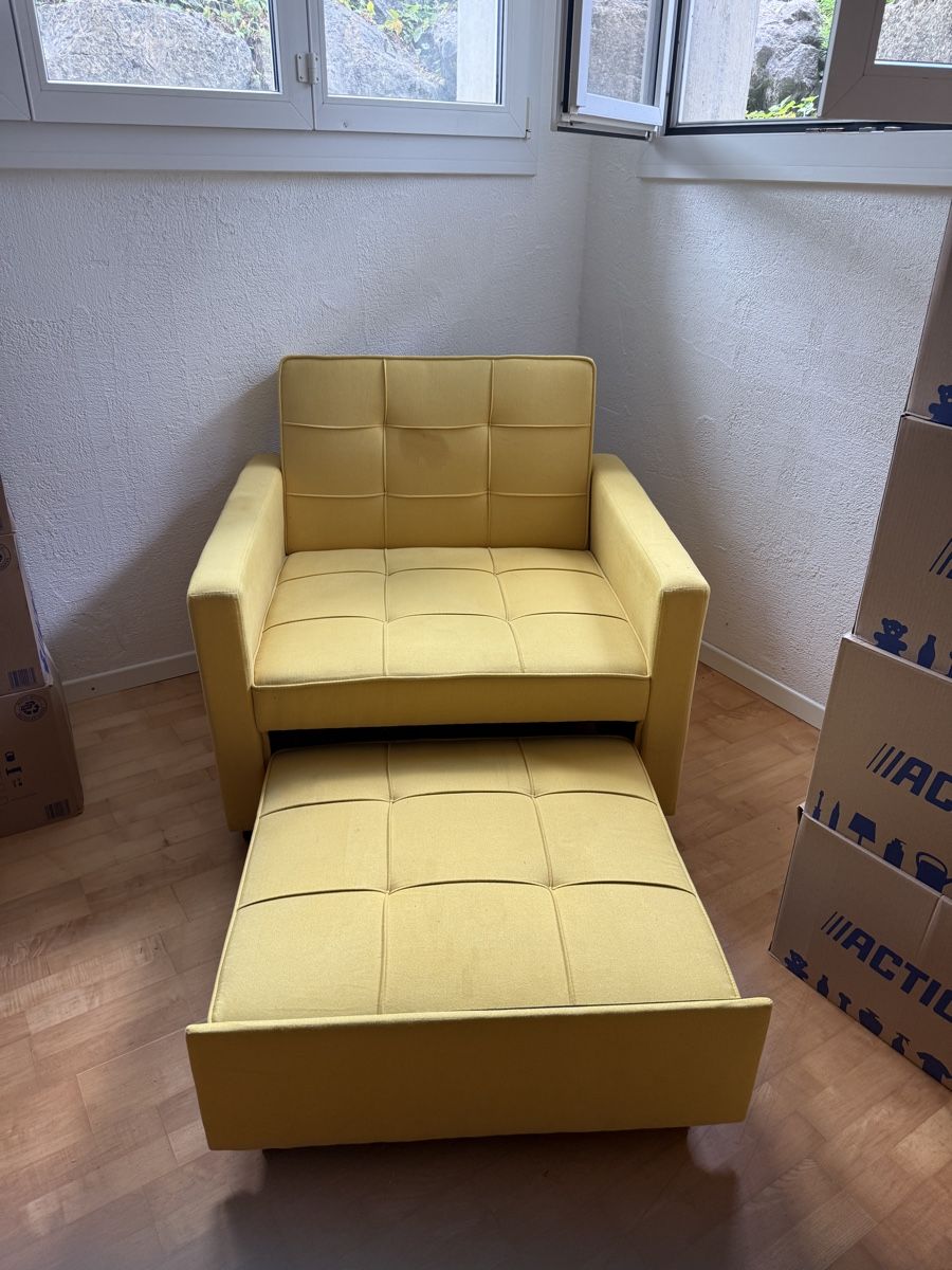 Gonser Poltrone: Sofa 1-er Sessel gelb Bettfunktion mit Hocker gebraucht – Usato da Müllheim Dorf venduto da Hoernlimann 5