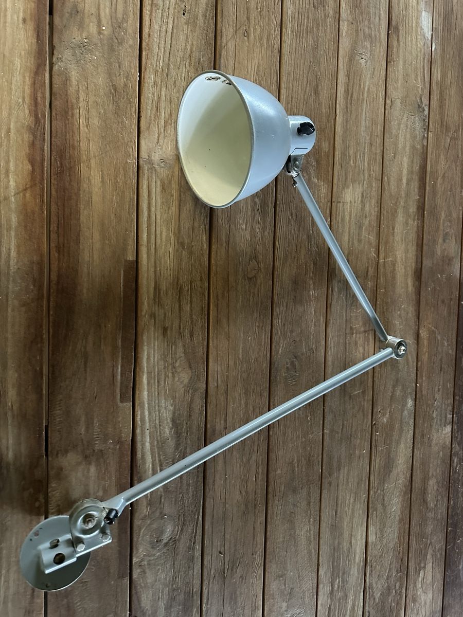 Bag Turgi Lampade: Hellgraue BAG Turgi Lampe 1930er – Usato da Starrkirch-Wil venduto da charlywatson 1