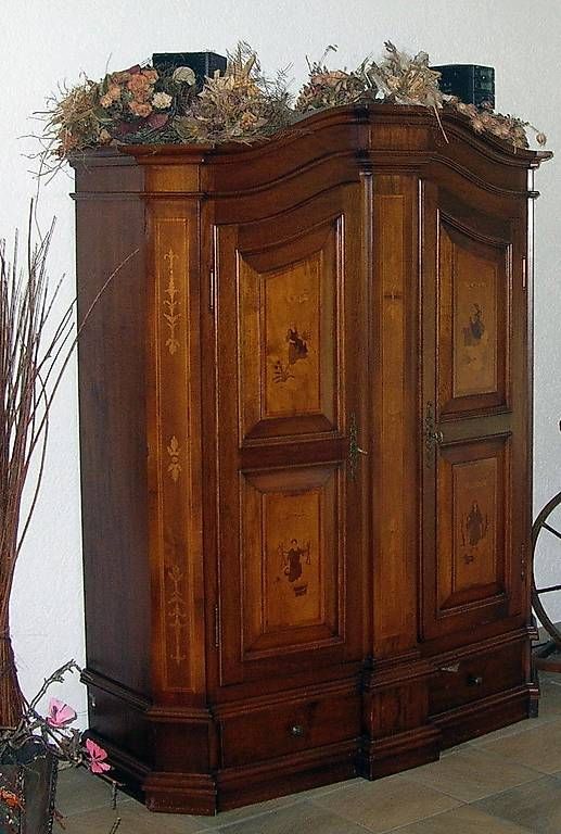 Armadi: Antiker Schrank – Usato da Wolfhausen venduto da kurt0110