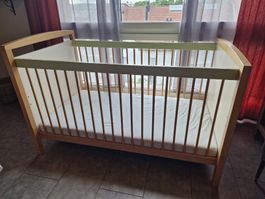 Babybett höhenverstellbar