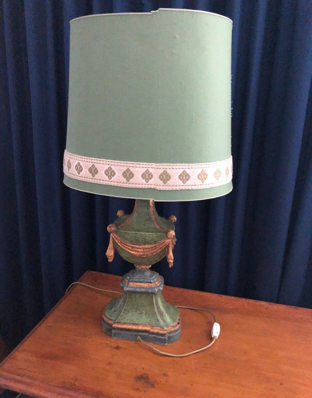 Paralumi: LAMPADA D EPOCA FUNZIONANTE PERFETTA LEGNO – Usato da Davesco-Soragno venduto da kappas 1