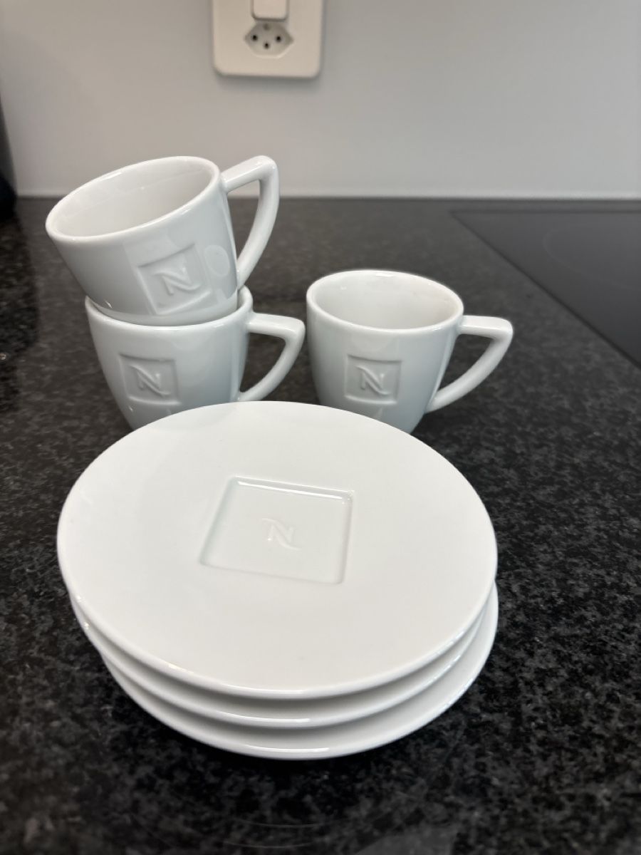 Nespresso Tassen: Nespressotassen – Gebraucht aus Stachen von miggi2000